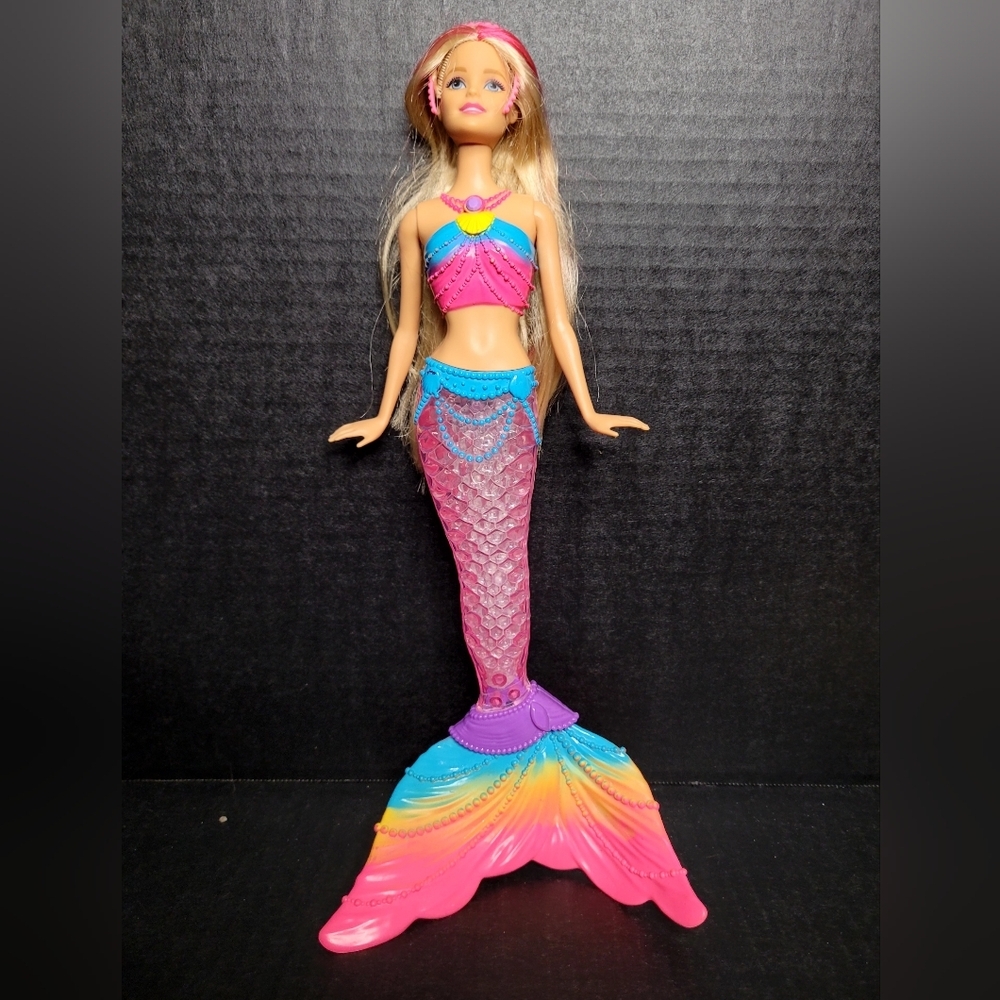 Barbie Dreamtopia Mermaid Doll with Vibrant Tail